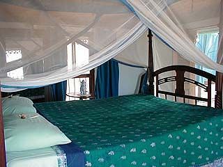 236 Hurumzi Hotel 2*