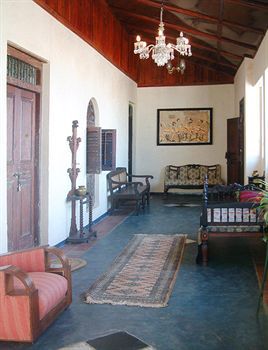 236 Hurumzi Hotel 2*